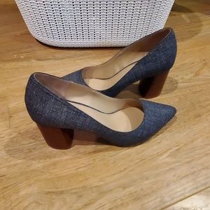 kelly and katie rosewell pump